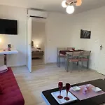 Srni- Cerveny Byt/ Dvojdomek U Vydra 아파트
