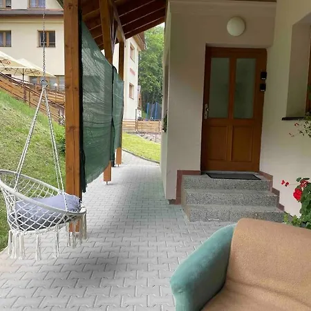 Srní- červený Byt/ Dvojdomek U Vydra