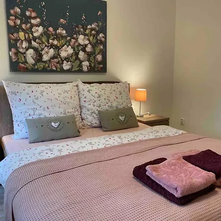 Apartamento Srní- červený Byt/ Dvojdomek U Vydra Srní