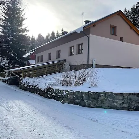 Apartamento Srní- červený Byt/ Dvojdomek U Vydra *