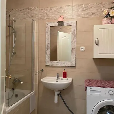 Srní- červený Byt/ Dvojdomek U Vydra Apartamento Srní