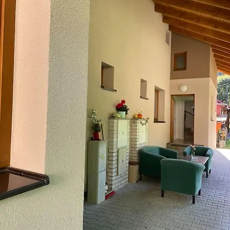 Apartamento Srní- červený Byt/ Dvojdomek U Vydra *