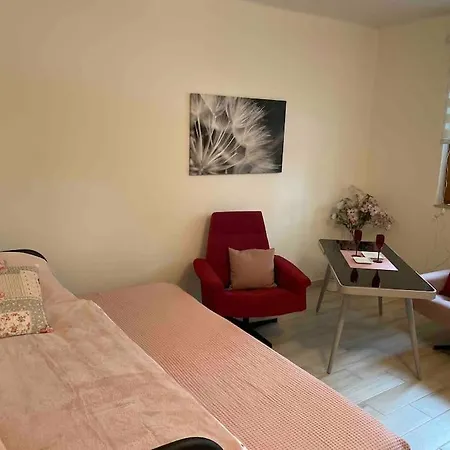 Srni- Cerveny Byt/ Dvojdomek U Vydra Apartment