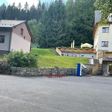 Apartment Srni- Cerveny Byt/ Dvojdomek U Vydra *