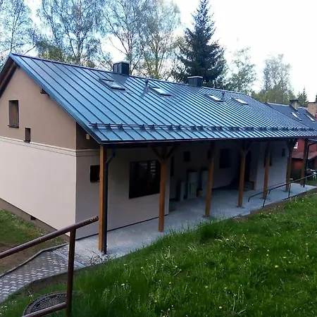 Apartment Srni- Cerveny Byt/ Dvojdomek U Vydra